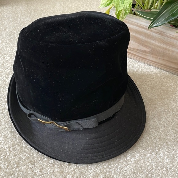 Vintage 1960s Mr. John Classic Black Fedora with Buckle main image 4